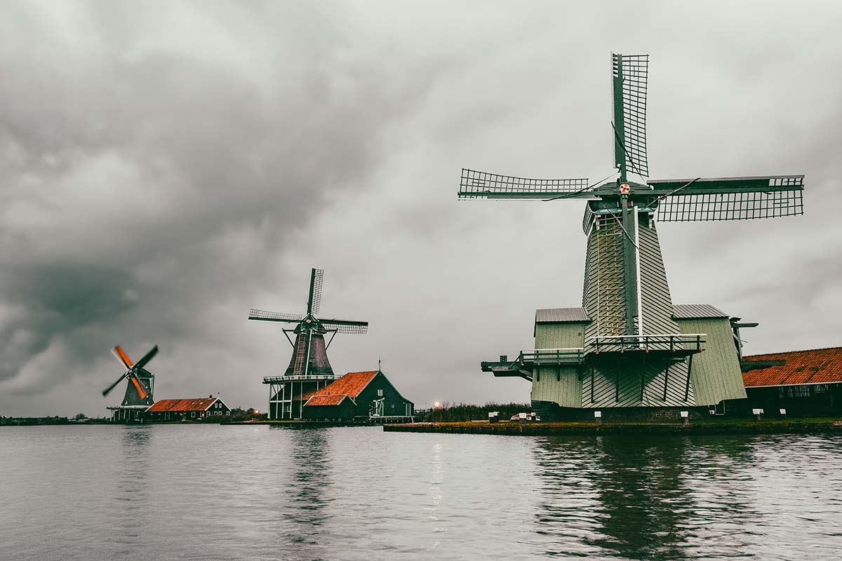 Moody windmolens op de Zaanse Schans II